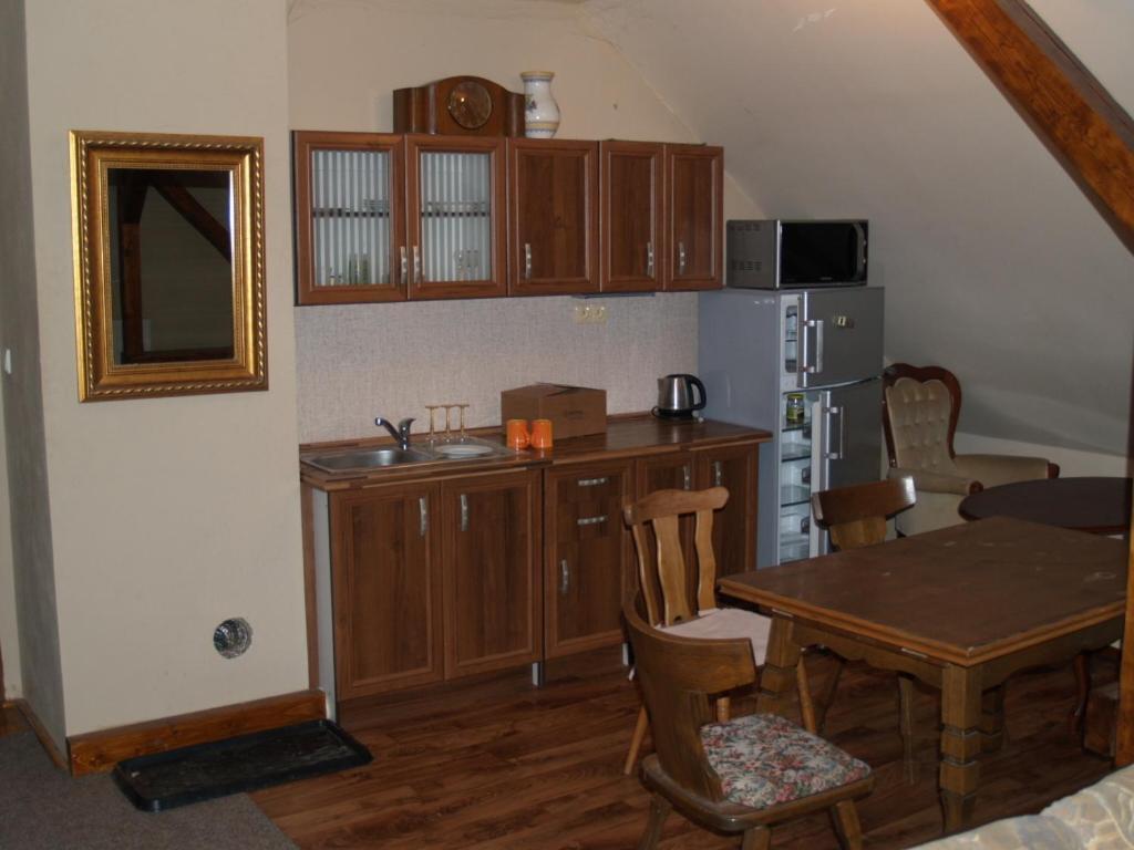 Penzion Gutská krčma Trinec Esterno foto