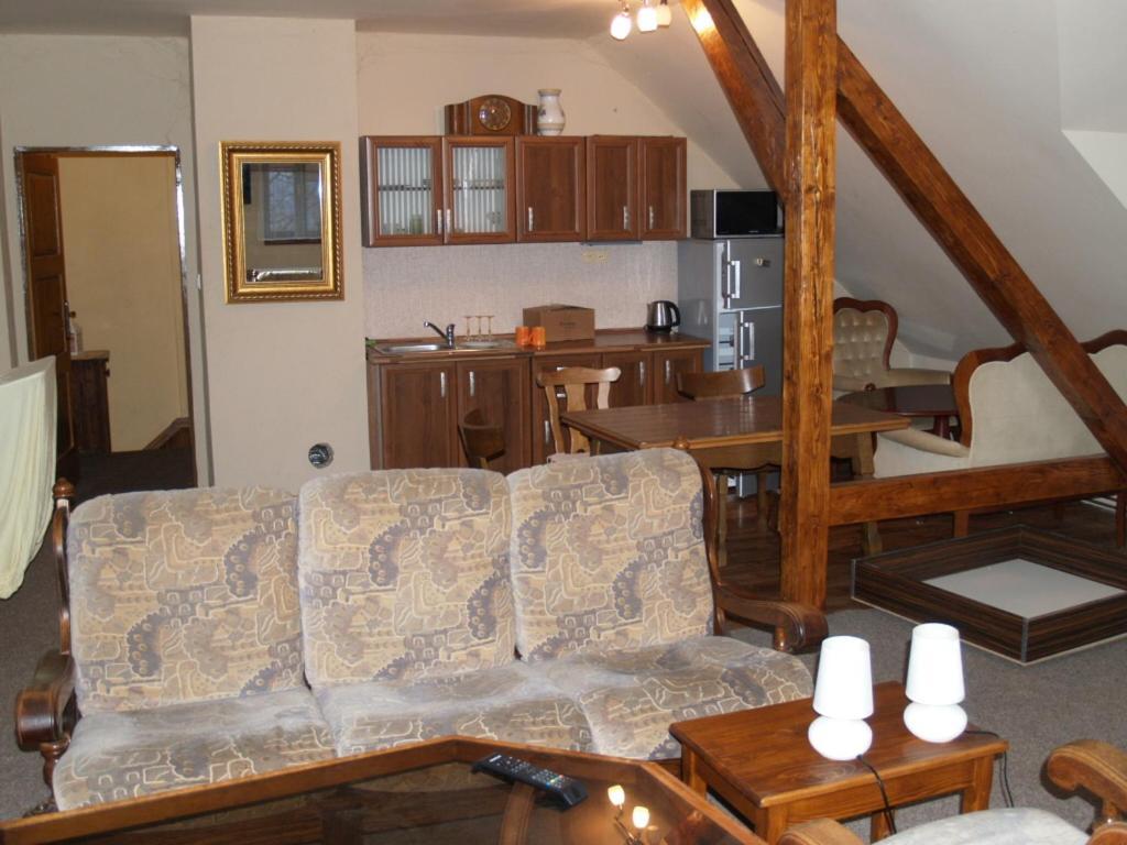 Penzion Gutská krčma Trinec Esterno foto